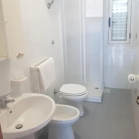 Bilocale Delle Robinie In Baia *