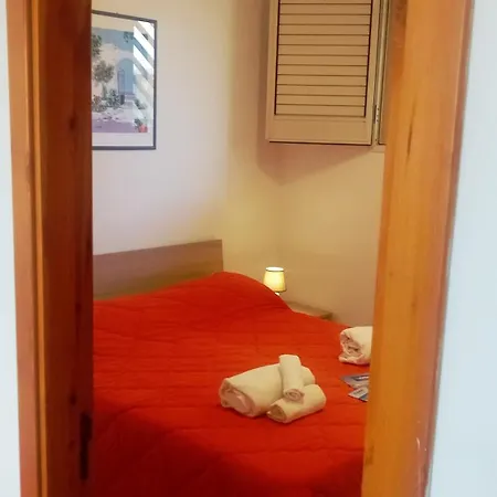 Bilocale Delle Robinie In Baia Апартаменти