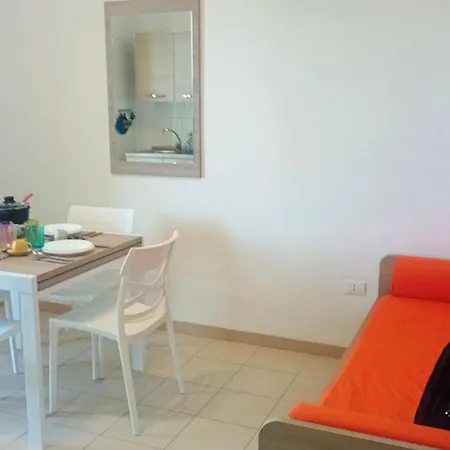 Апартаменти Bilocale Delle Robinie In Baia Галліполі