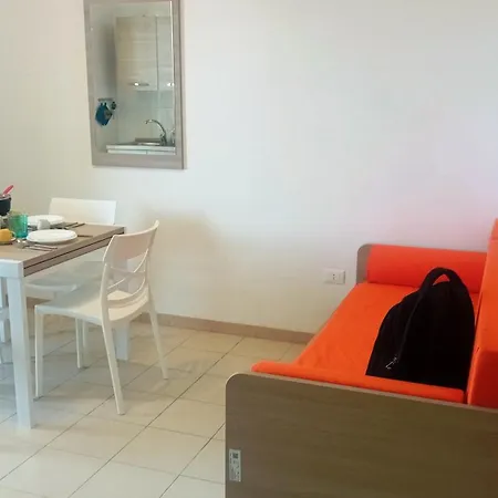 Bilocale Delle Robinie In Baia *