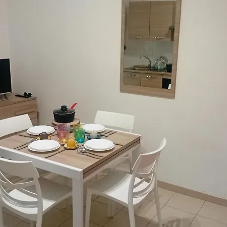 Bilocale Delle Robinie In Baia