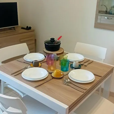 Apartamento Bilocale Delle Robinie In Baia