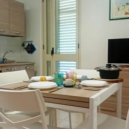 Bilocale Delle Robinie In Baia Апартаменти Галліполі