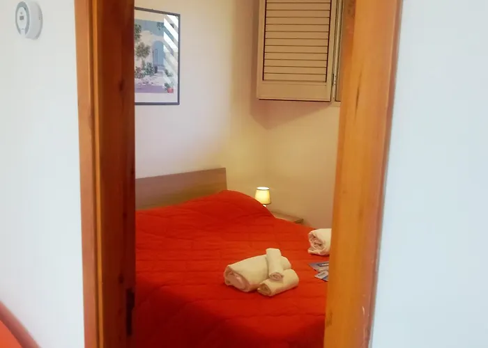 Bilocale Delle Robinie In Baia Apartment