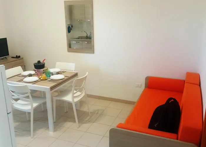 Apartment Bilocale Delle Robinie In Baia