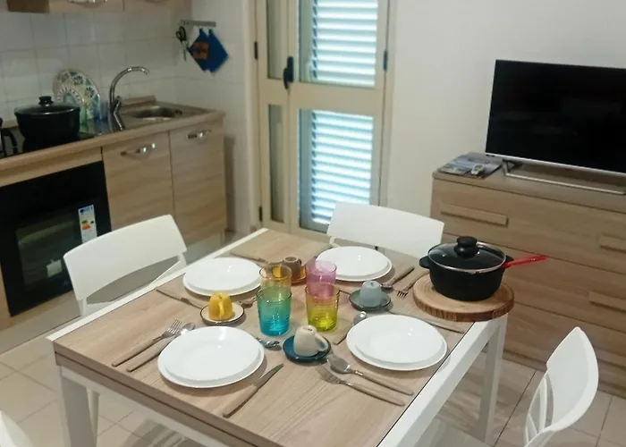 Bilocale Delle Robinie In Baia Apartment *